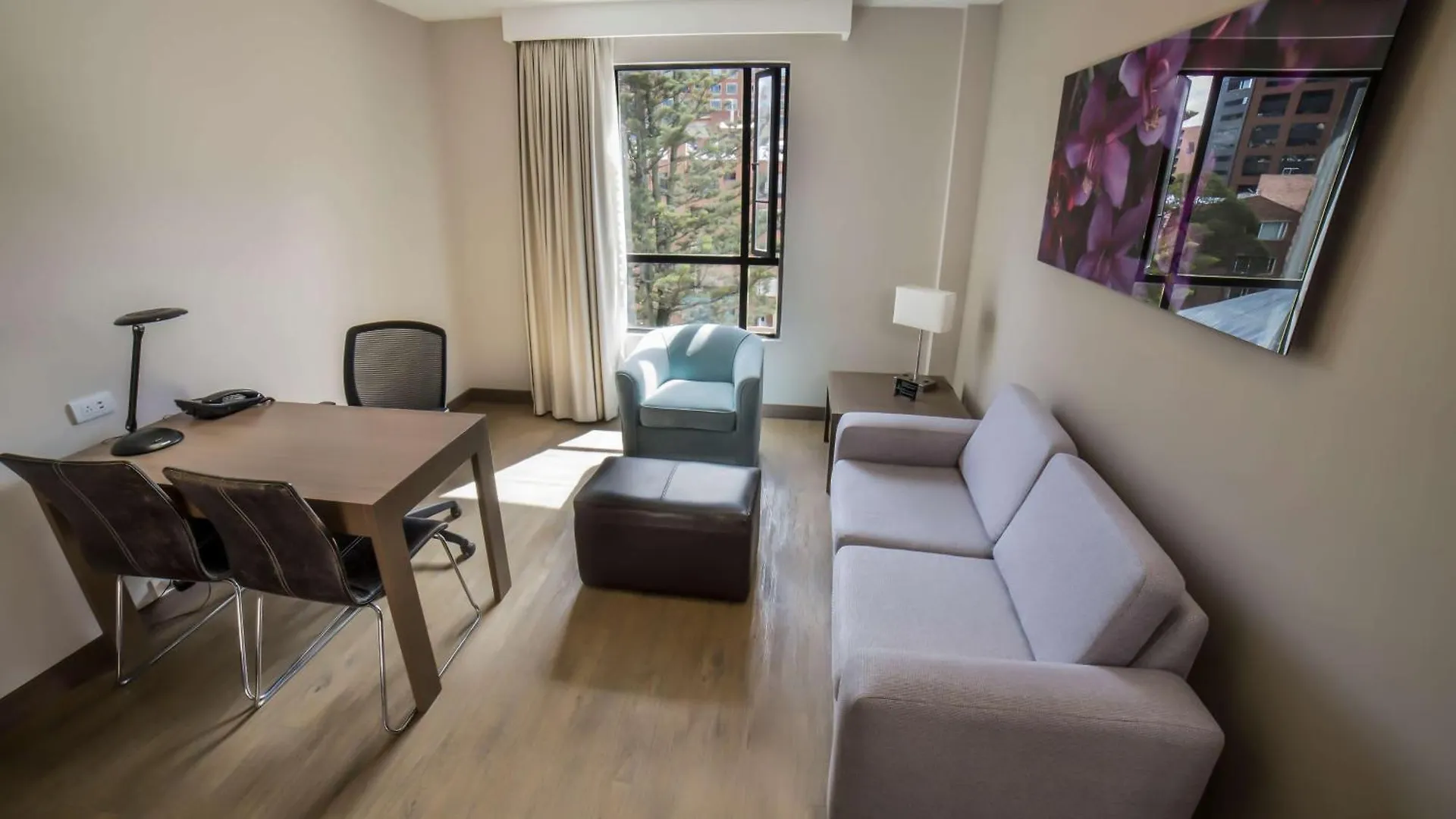 Embassy Suites by Hilton Bogotá - Rosales Hotel