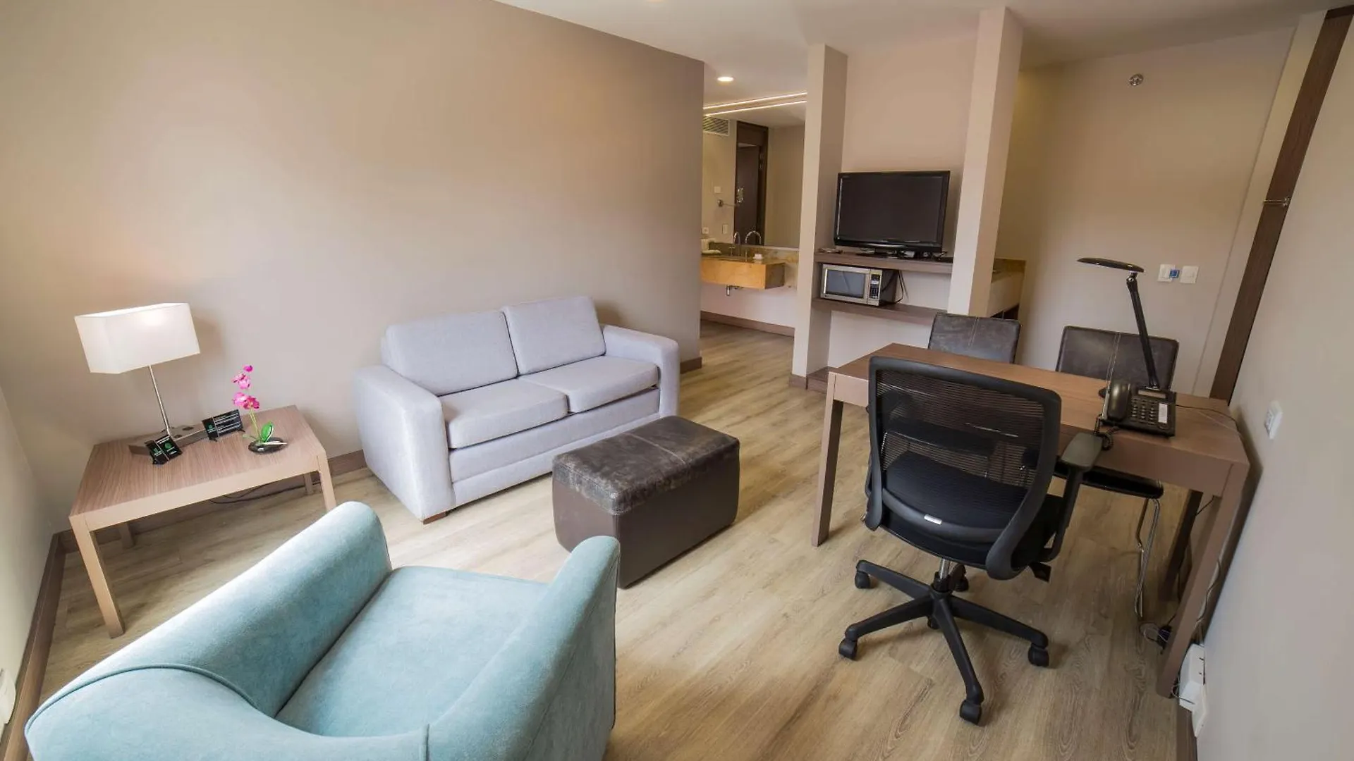 Hotel Embassy Suites by Hilton Bogotá - Rosales