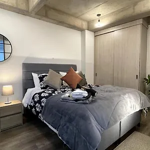 Apartamento 502 Movistar Arena