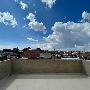 Apartamento Hermoso Apartamento Con Terraza, Excelente Ubicación Cerca Al Centro De La Ciudad