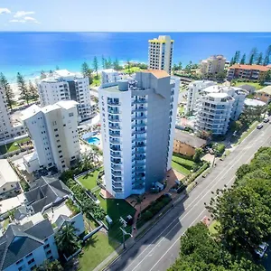 rainbow-commodore-apartments.queenslandhotels.net/