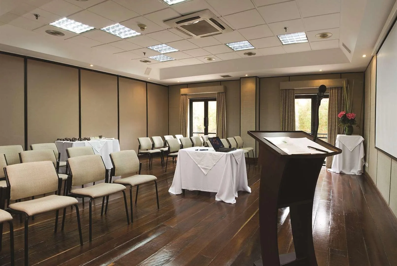 Hotel Embassy Suites By Hilton Bogota - Rosales