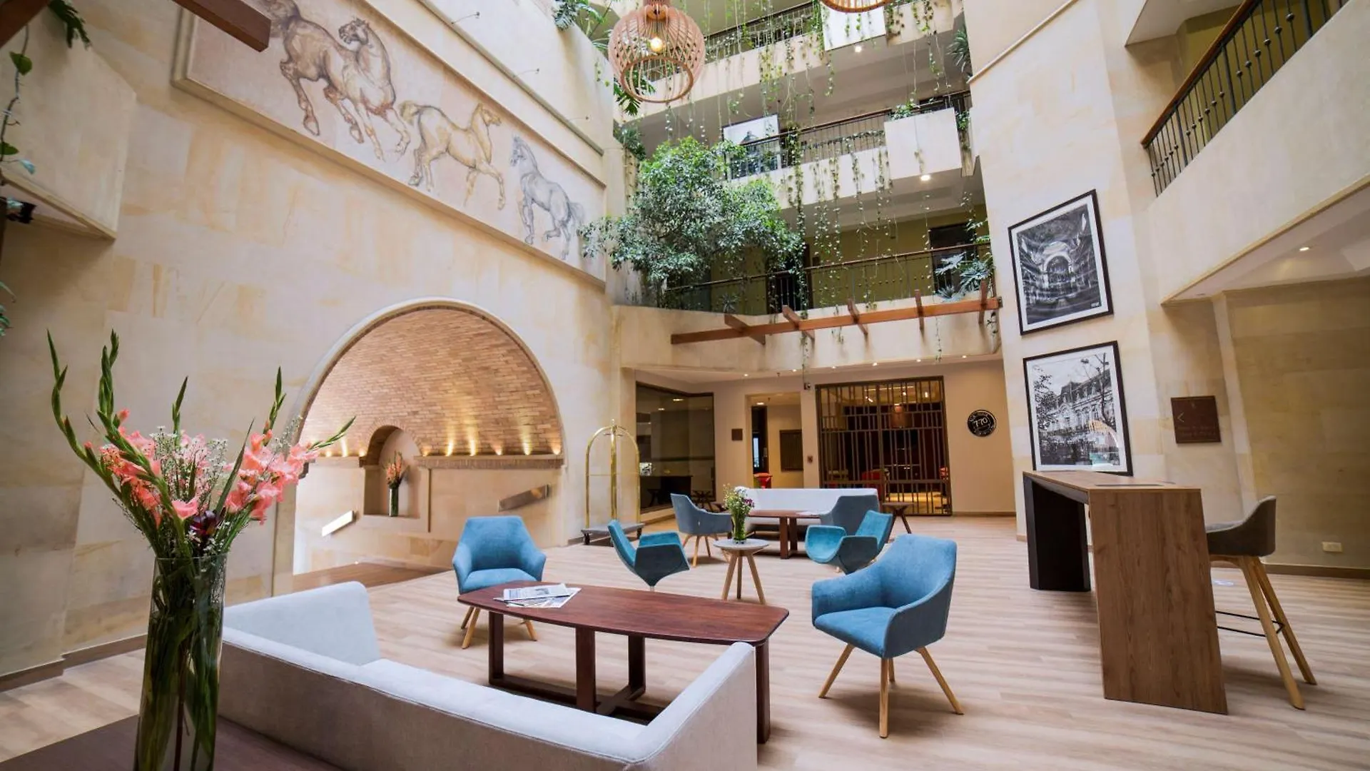 Embassy Suites by Hilton Bogotá - Rosales Hotel